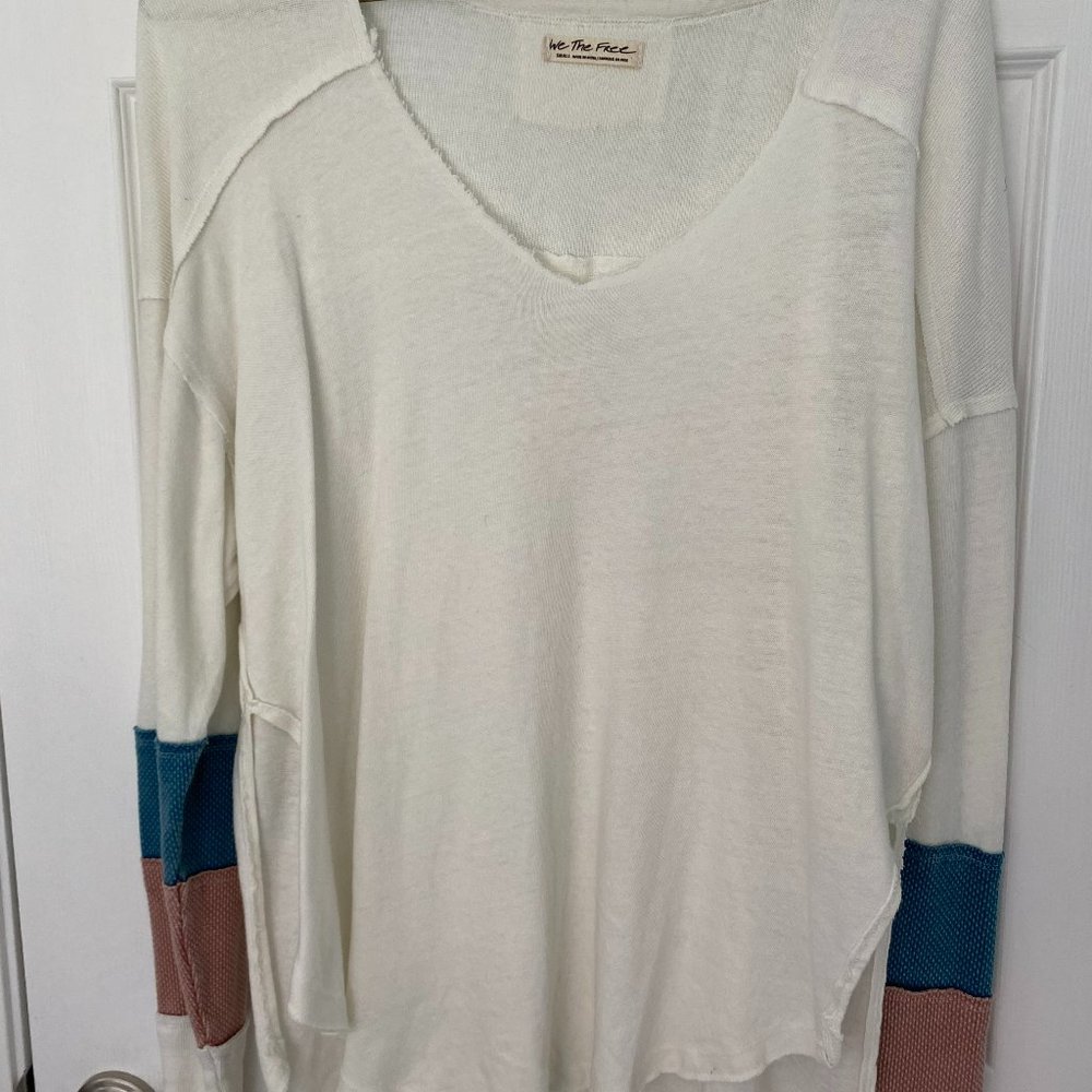We The Free pullover, very boho, raw edged and seamed, 100% Cotton, Size S